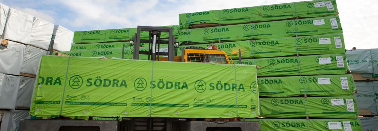 Södra Wood Ltd Bilder från hamnen i New Holland Virkespaket