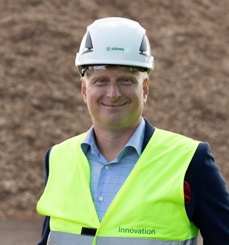 Henrik Brodin Energi från skogsprodukter levererade med fossilbränslefria transporter. Leverans till Kalmar Enerig