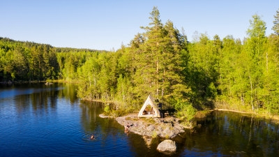 Happie Camp - tält på skogsudde