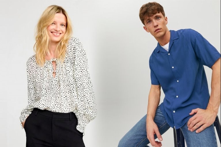 OnceMore-kläder från Lindex och Jack & Jones. Bild till rabatterbjudande till medlemmarna april-maj 2023.