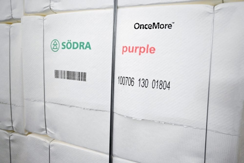 OnceMore leverans augusti 2020 Dissolvingmassa producerad med OnceMore-massa på Södra Cell Mörrum