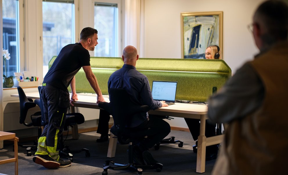 Gemensam arbetsplats på HK i Växjö, Linus Roos, Caroline Bucquoy, Gustav Sandstedt och Mattias Strömberg