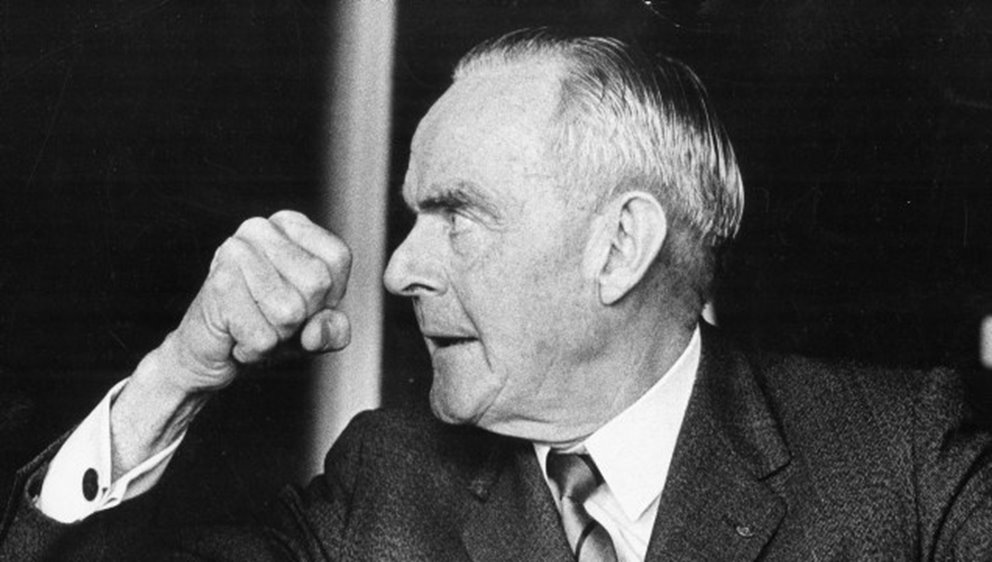 Gösta Edström kunde som få agitera för sin sak både i tal och gester. Omskannad 098.