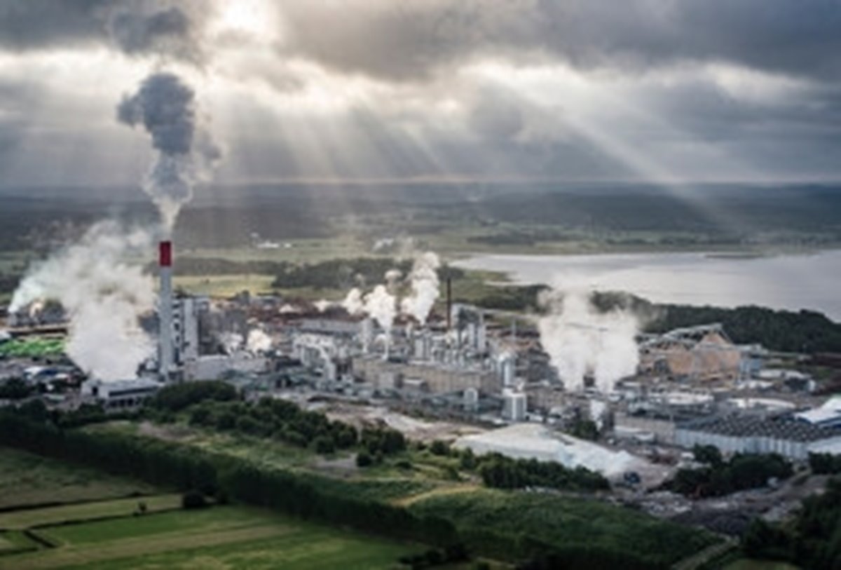 Flygarebild på Södras kombinat i Värö