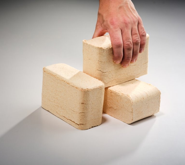 Värmeloggs ovan på varandra