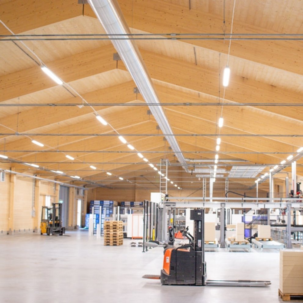 Länghemsköks industrilokal i KL-trä