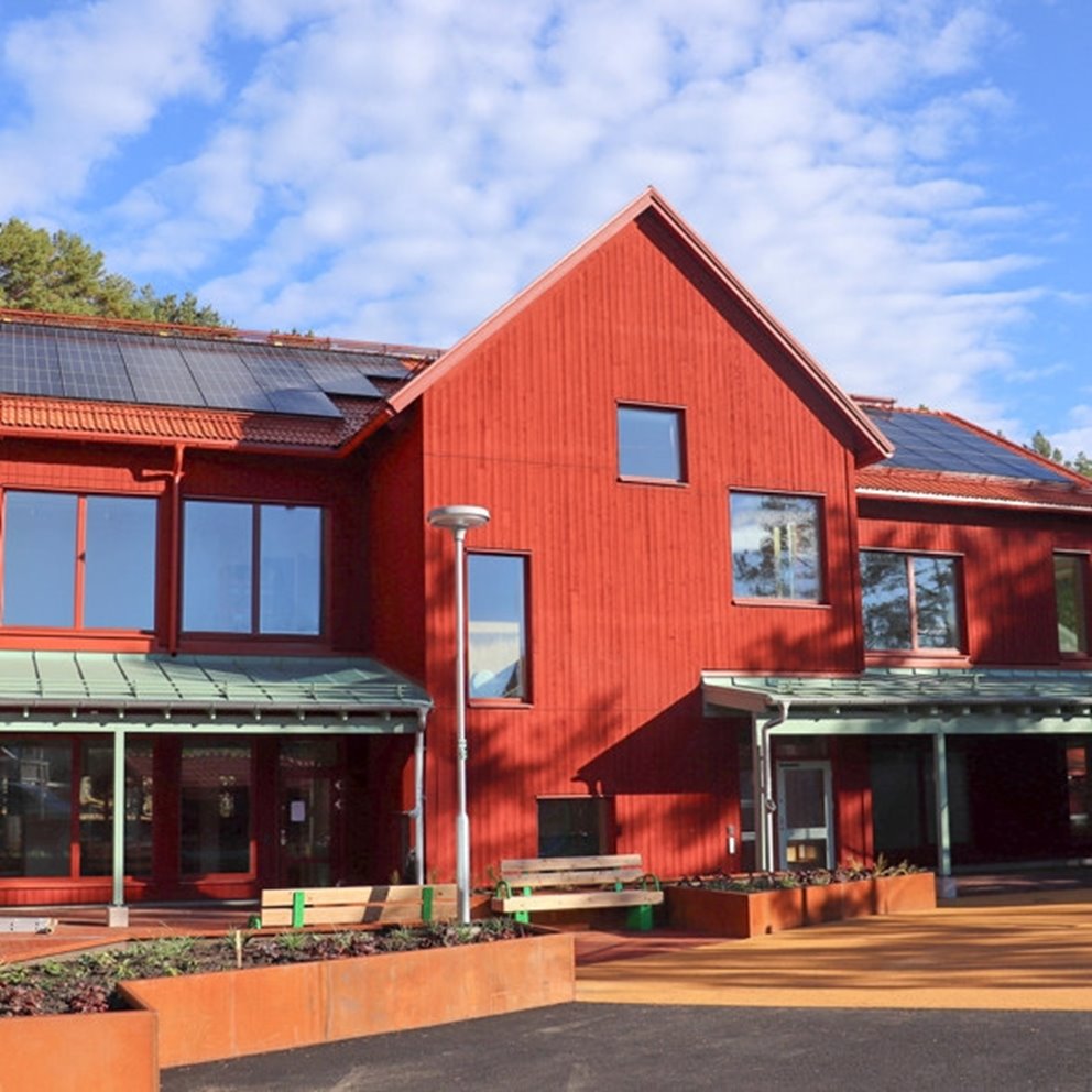 Hallerna Norra förskola i Stenungsund, byggd i KL-trä.