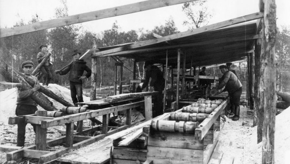 Bild från tidigt sågverk