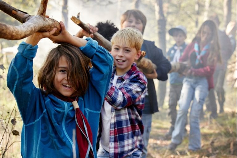 Södra stödjer Scouterna för att fler barn och unga ska få ta del av skogen