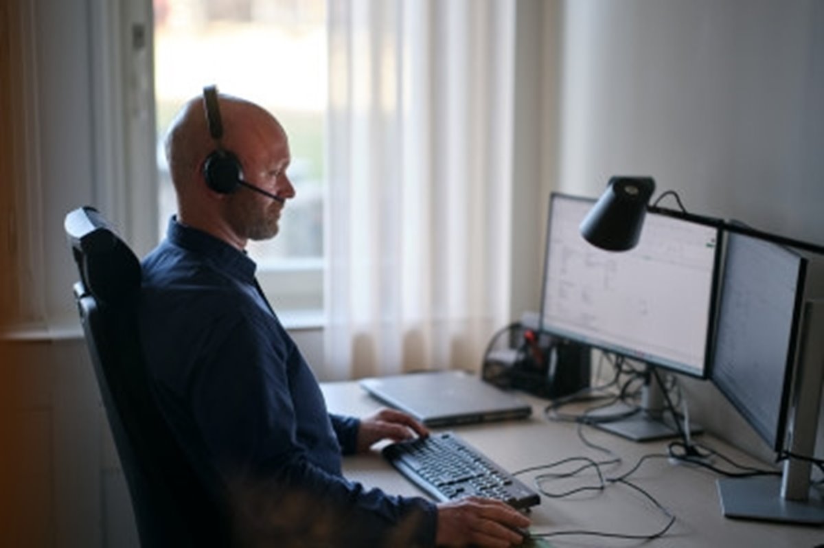 Vid arbetsplats på HK i Växjö Mattias Strömberg