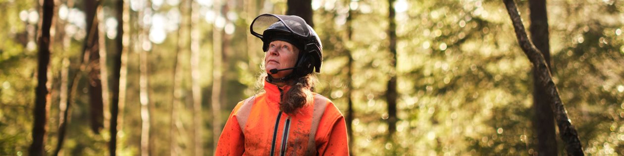 Kampanjbilder från kampanjen Skogslandslaget. Mathilda Clausen Wingårdh medlem i Södra