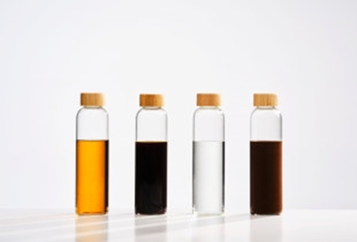 Terpentin, tallolja, biometanol och tannin