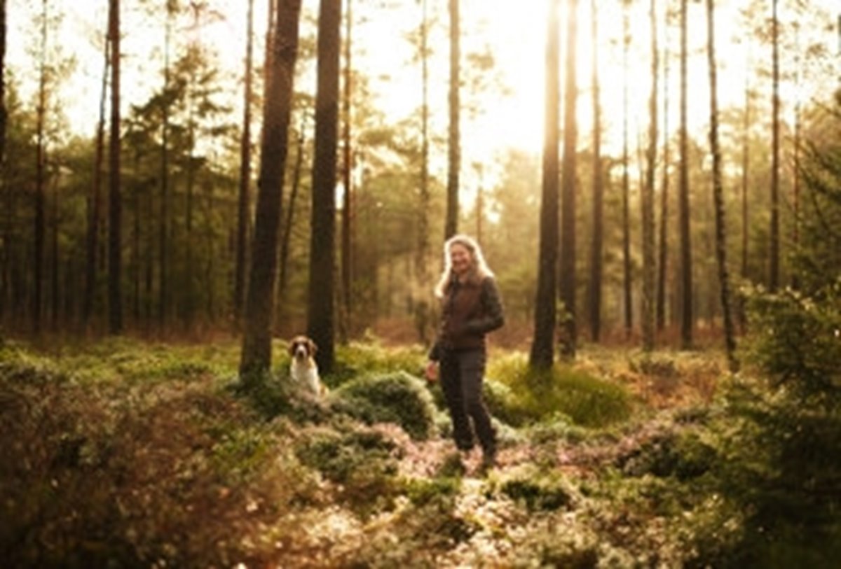 Kampanjbilder från kampanjen Skogslandslaget. Mathilda Clausen Wingårdh medlem i Södra