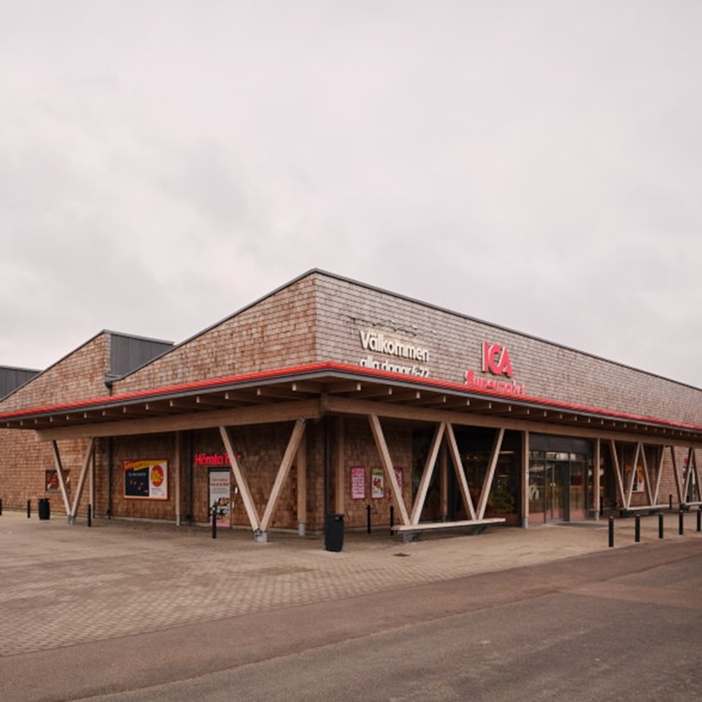 Ica butik i Sjöbo byggd med stomme i KL-trä från Södra