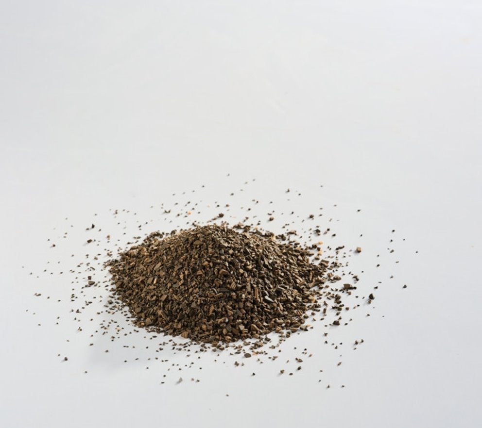 Lignin from family forestry