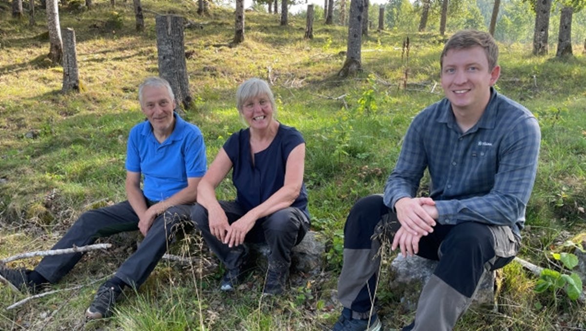 Katarina och Per förenar skogsskötsel med omsorg om natur och kultur