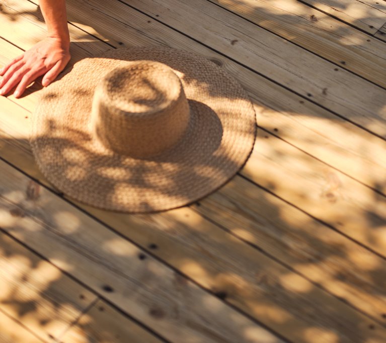 Fotografering av Wood slutprodukter vid sjön Bun sommar 2023, alla medverkande är modeller.