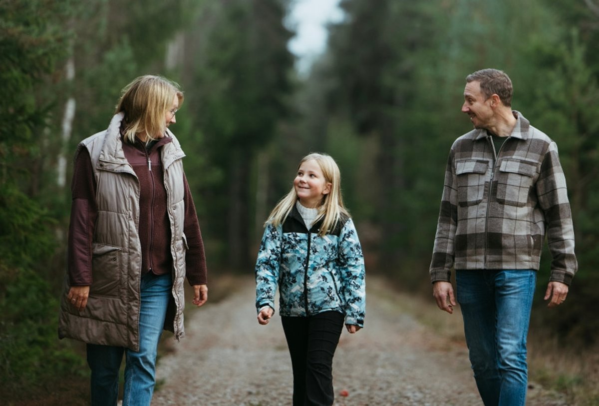 Familjeskogbrukare i skogen