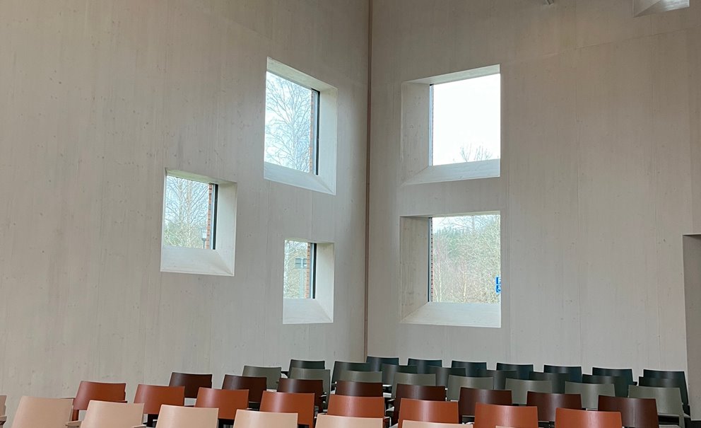Kapell Sigelhults Kyrkogård Uddevalla, Frontwood